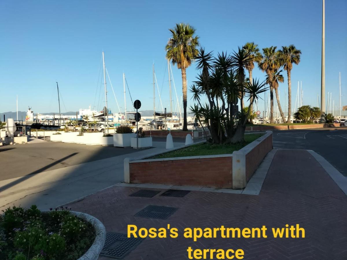 Rosa'S Apartment With Terrace Cagliari Exteriör bild